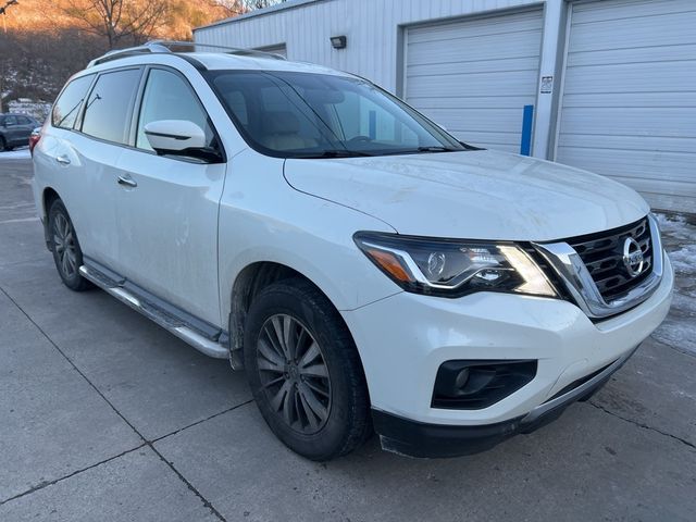 2020 Nissan Pathfinder SL