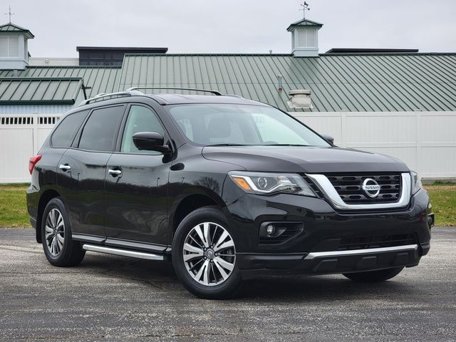 2020 Nissan Pathfinder SL