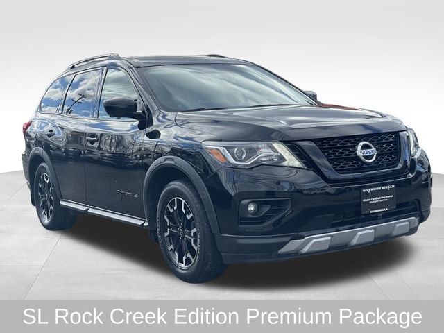 2020 Nissan Pathfinder SL