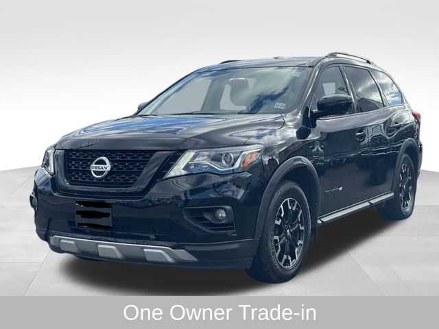 2020 Nissan Pathfinder SL