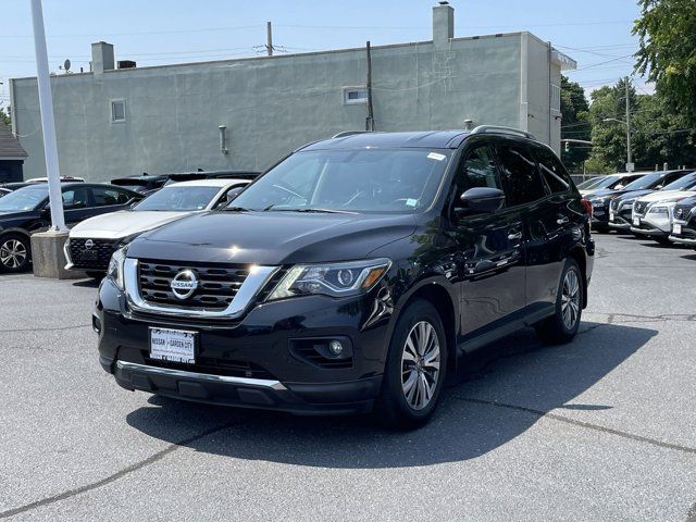 2020 Nissan Pathfinder SL