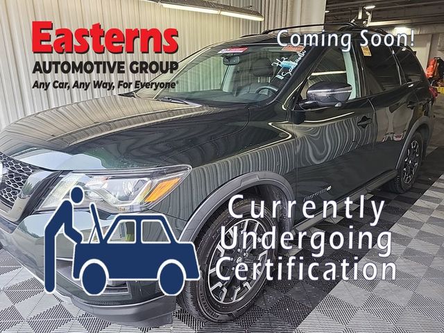 2020 Nissan Pathfinder SL