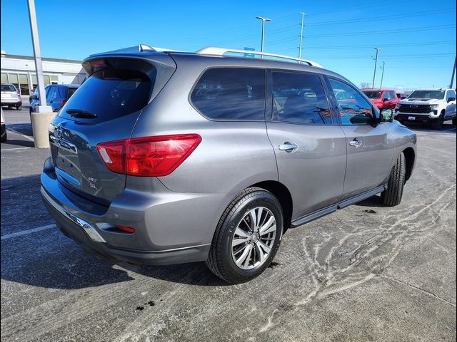 2020 Nissan Pathfinder SL