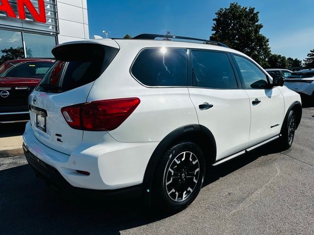 2020 Nissan Pathfinder SL