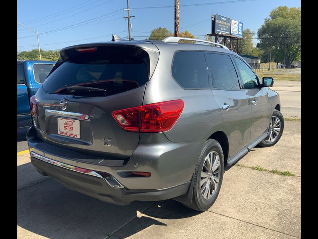 2020 Nissan Pathfinder SL