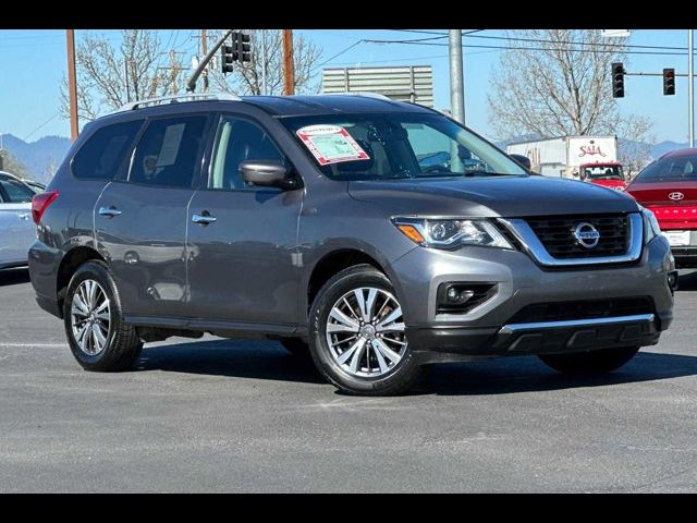 2020 Nissan Pathfinder SL