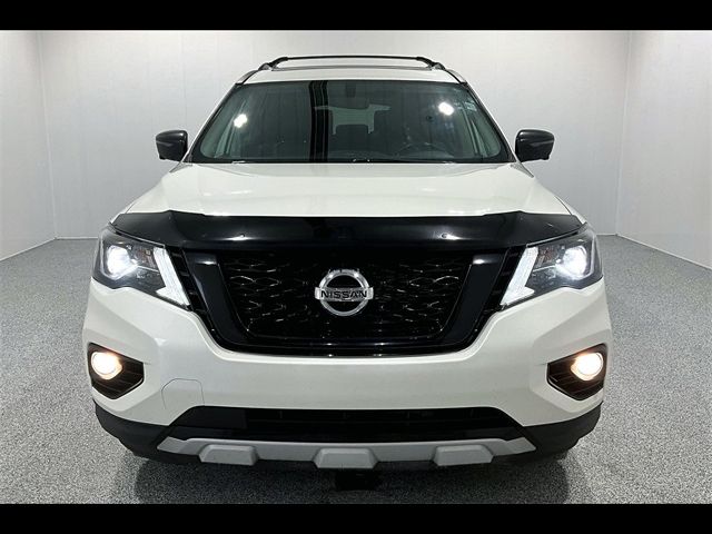 2020 Nissan Pathfinder SL