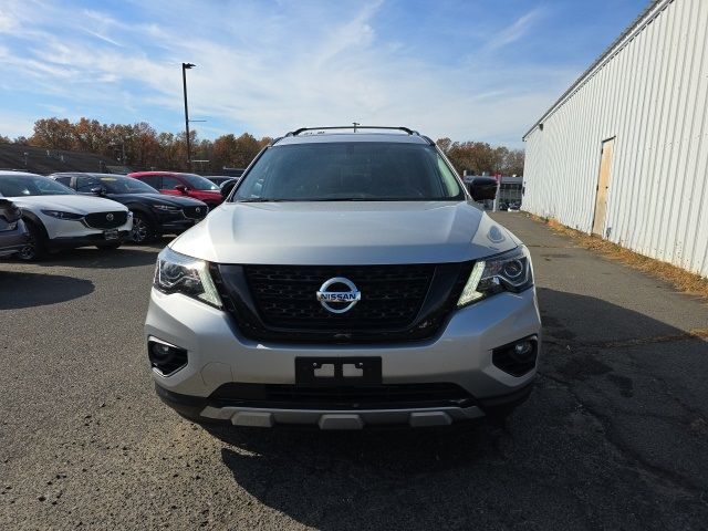 2020 Nissan Pathfinder SL