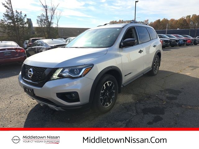 2020 Nissan Pathfinder SL