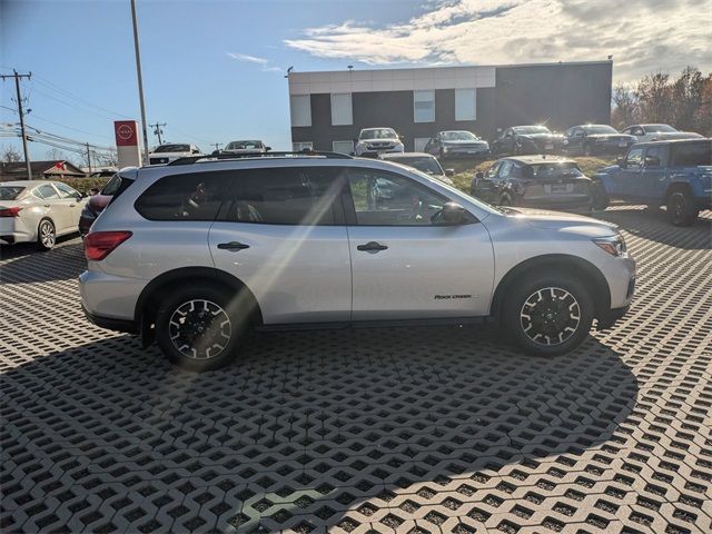 2020 Nissan Pathfinder SL