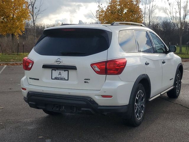 2020 Nissan Pathfinder SL