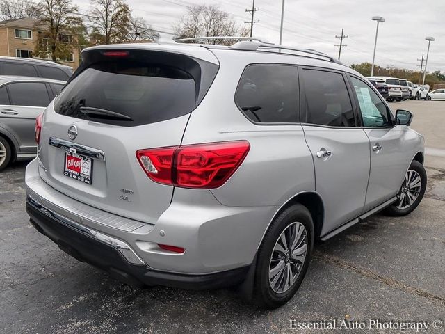 2020 Nissan Pathfinder SL