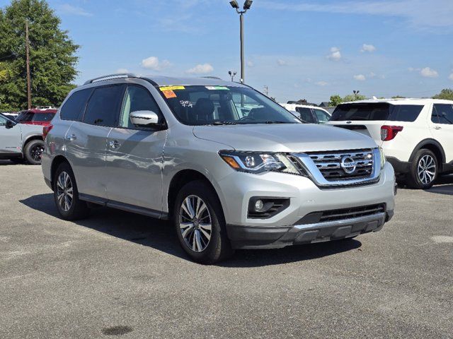 2020 Nissan Pathfinder SL