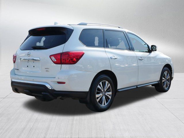 2020 Nissan Pathfinder SL