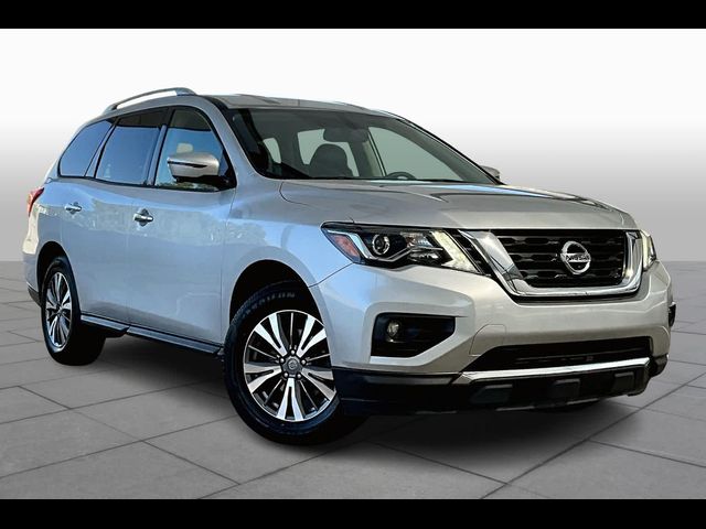 2020 Nissan Pathfinder SL