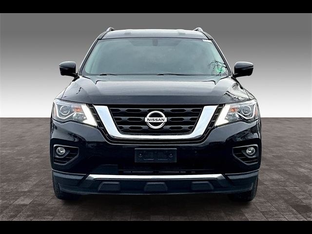 2020 Nissan Pathfinder SL