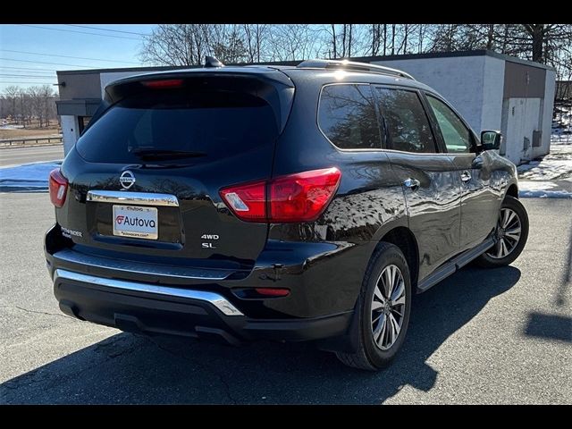 2020 Nissan Pathfinder SL