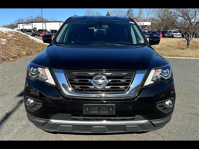 2020 Nissan Pathfinder SL