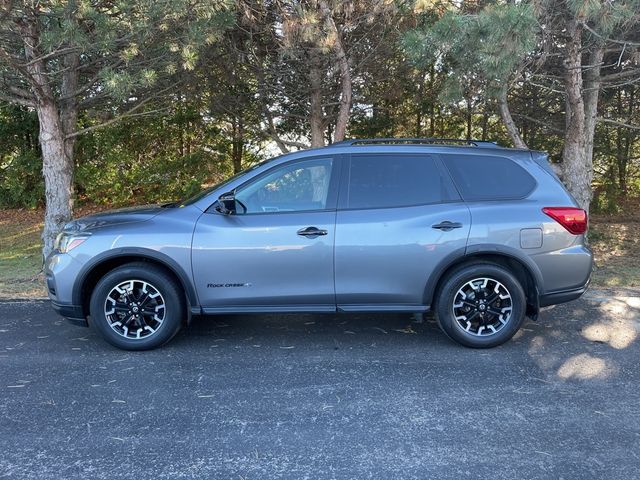 2020 Nissan Pathfinder SL