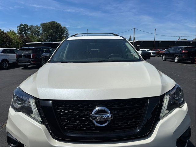 2020 Nissan Pathfinder SL