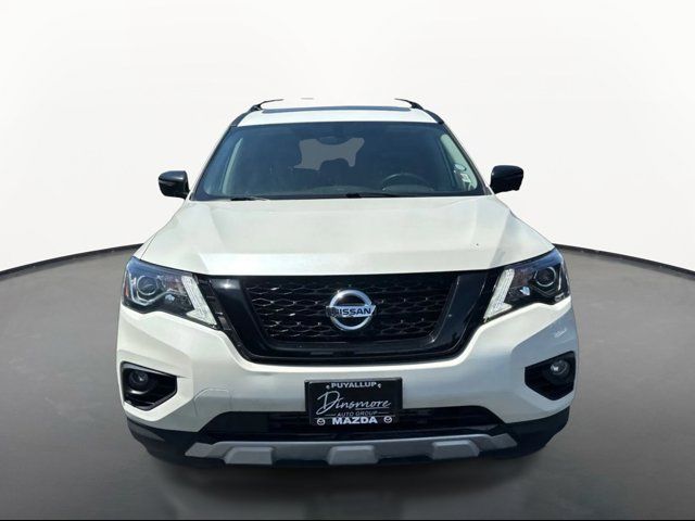 2020 Nissan Pathfinder SL