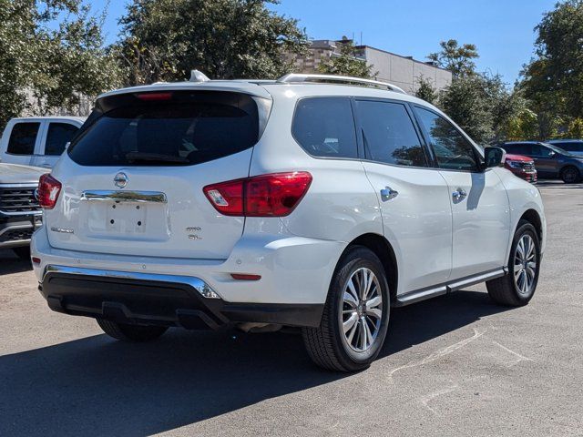 2020 Nissan Pathfinder SL