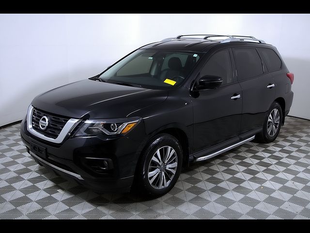 2020 Nissan Pathfinder SL