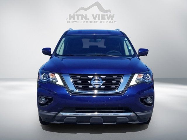 2020 Nissan Pathfinder SL