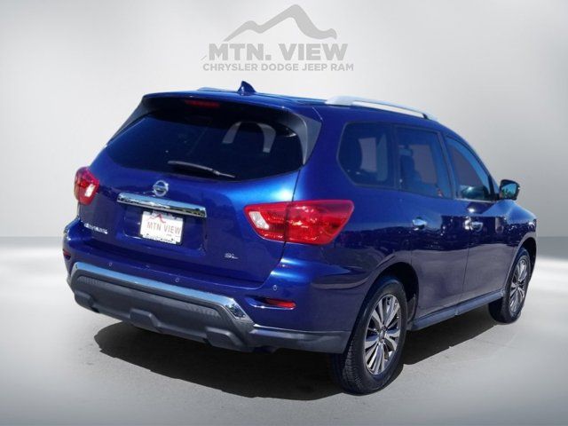 2020 Nissan Pathfinder SL