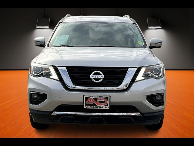 2020 Nissan Pathfinder SL