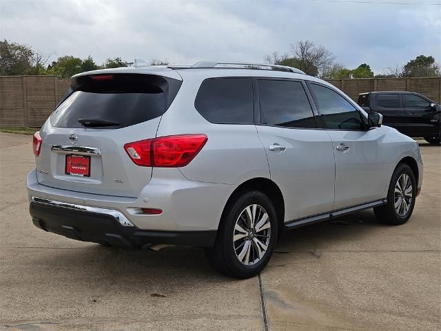 2020 Nissan Pathfinder SL