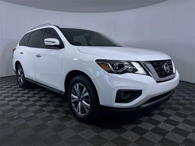 2020 Nissan Pathfinder SL