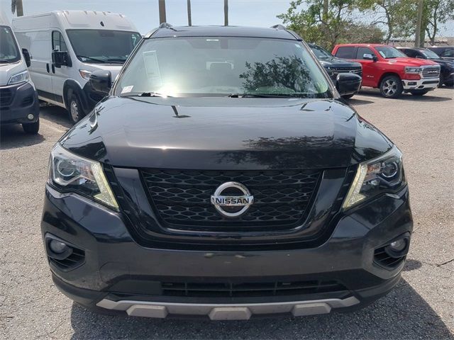 2020 Nissan Pathfinder SL