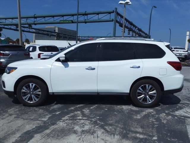 2020 Nissan Pathfinder SL