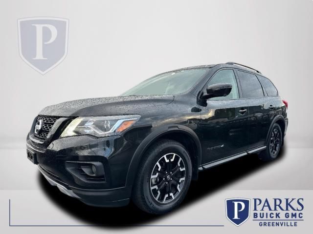 2020 Nissan Pathfinder SL