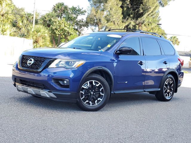 2020 Nissan Pathfinder SL