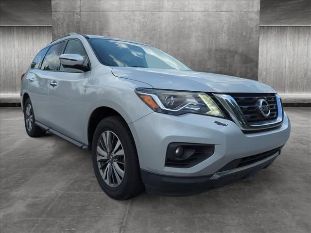 2020 Nissan Pathfinder SL