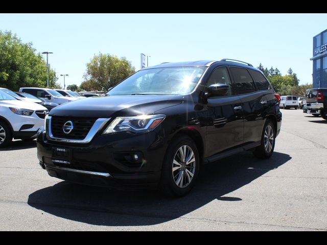 2020 Nissan Pathfinder SL