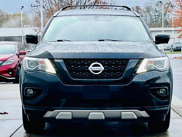 2020 Nissan Pathfinder SL