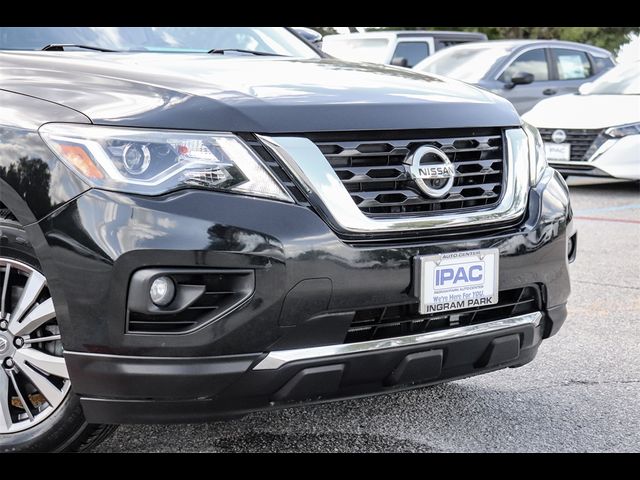 2020 Nissan Pathfinder SL