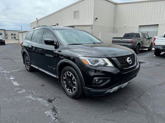 2020 Nissan Pathfinder SL