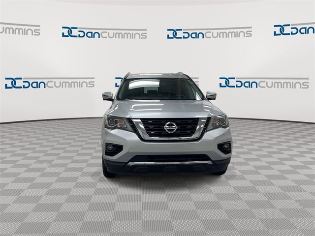 2020 Nissan Pathfinder SL