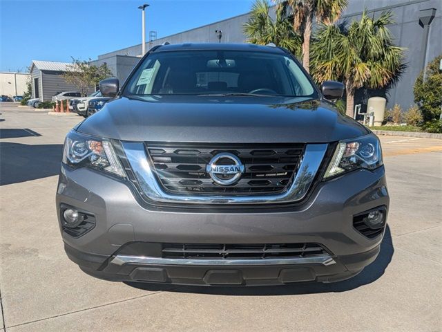 2020 Nissan Pathfinder SL