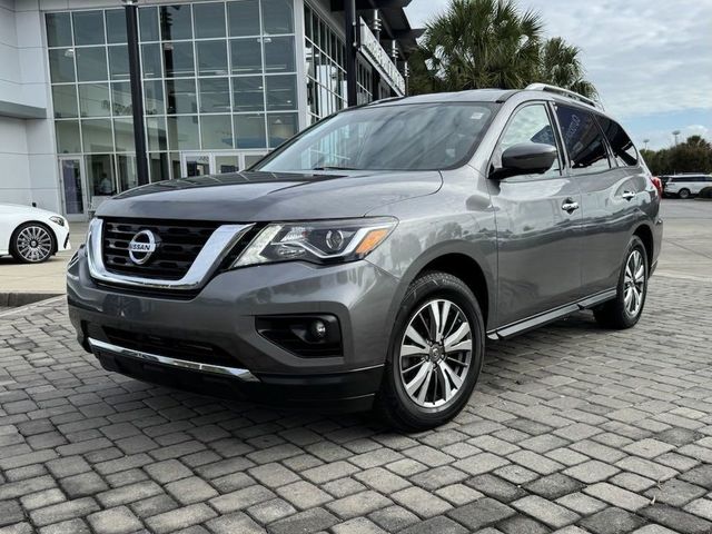 2020 Nissan Pathfinder SL