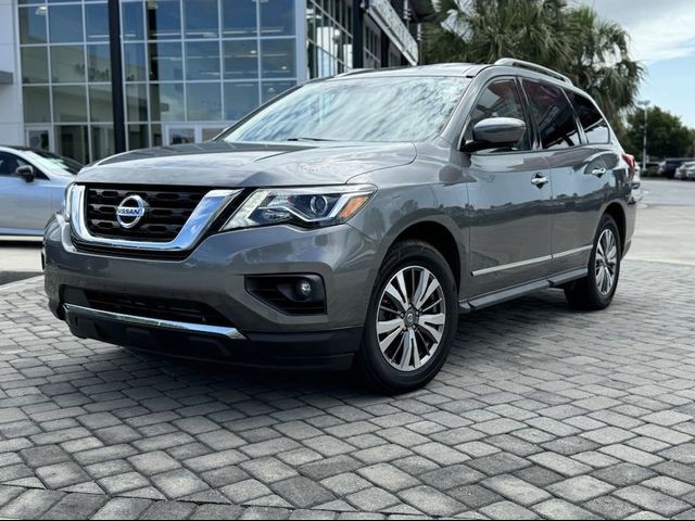 2020 Nissan Pathfinder SL