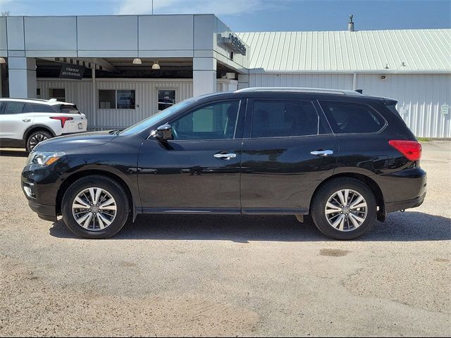 2020 Nissan Pathfinder SL