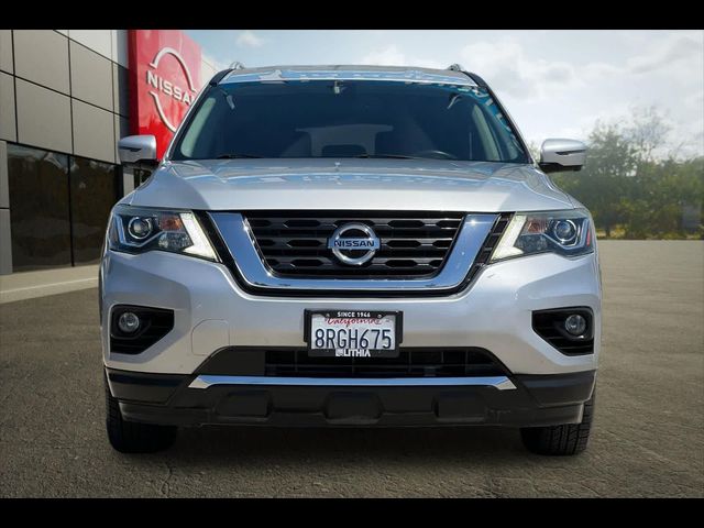 2020 Nissan Pathfinder SL