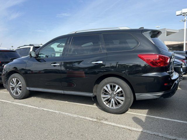 2020 Nissan Pathfinder SL