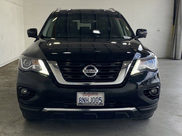 2020 Nissan Pathfinder SL