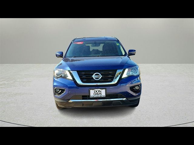 2020 Nissan Pathfinder SL